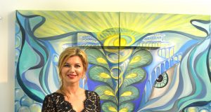 These words really capture the atmosphere that surrounds unique painter Olga Perchinskaya. Olga is a talented, wonderful woman with powerful energy. Being next to her, one cannot be in a destructive mode…everything leads to harmony.